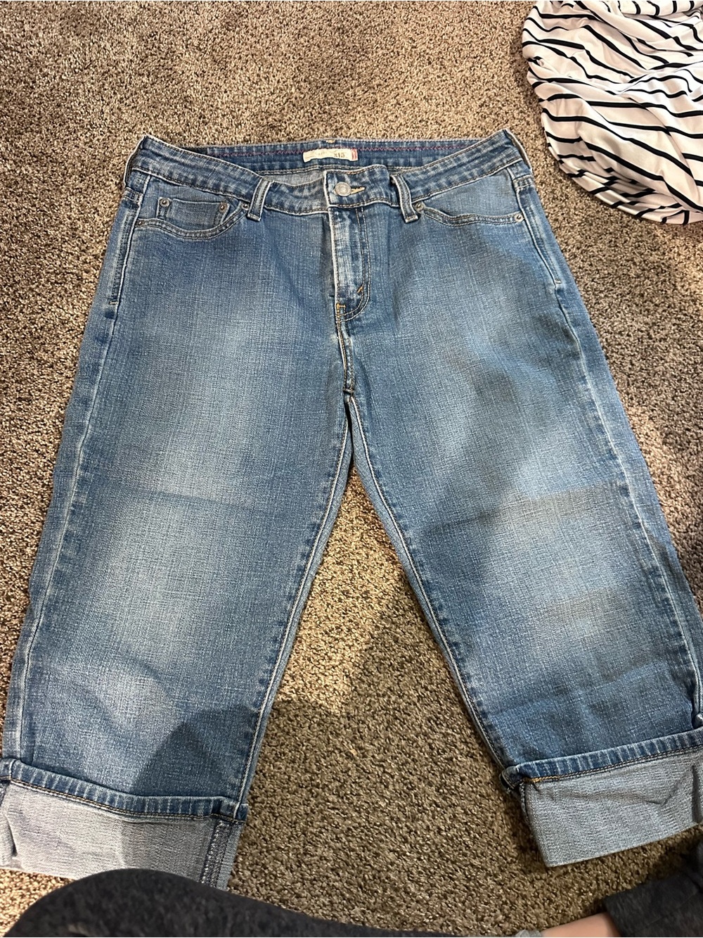 Levi's Light Blue Cropped Roll-Cuff Jeans